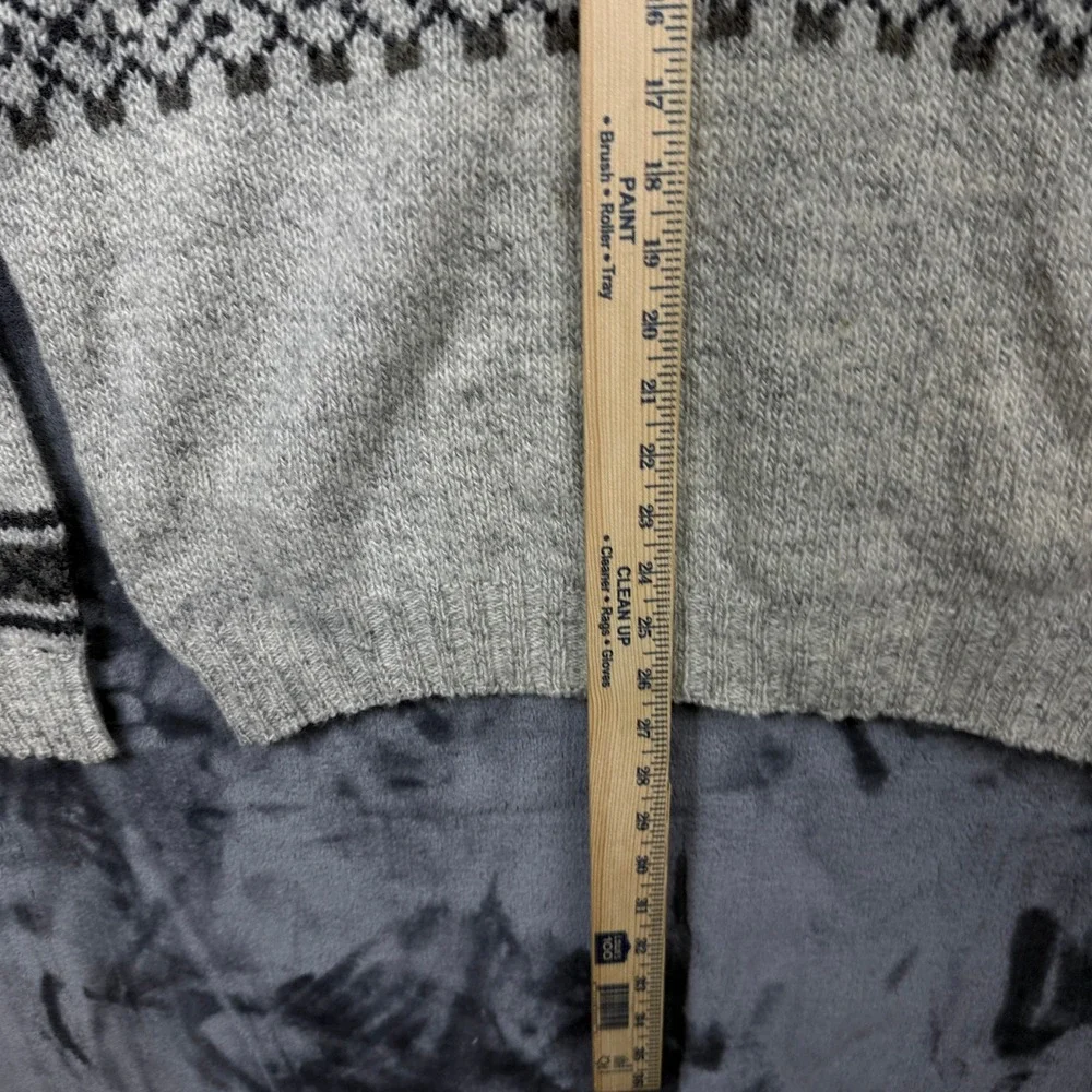 Lands End V-Neck Sweater Mens M Grey Fair Isle Virgin Wool Blend USA Made